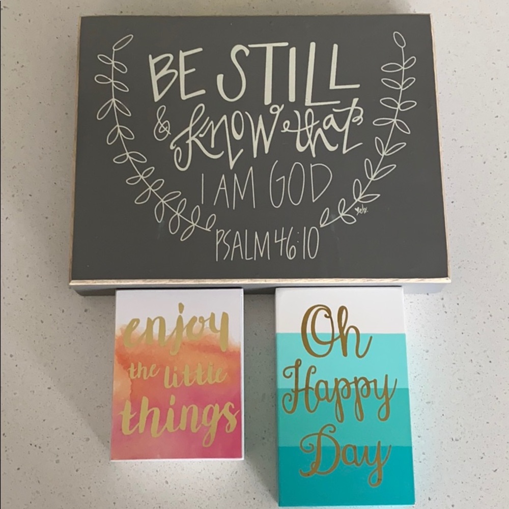 Wall/shelf decor bundle